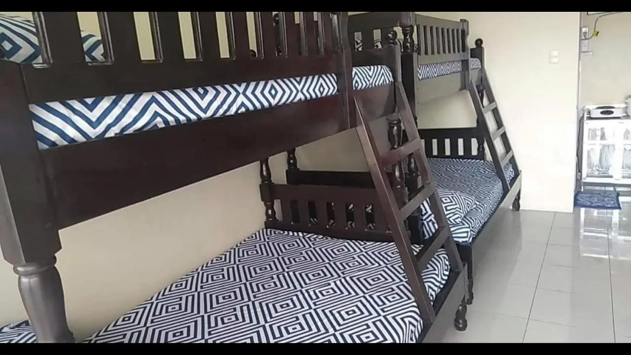 فندق Rv3 Transient House آنغلوس الفلبين