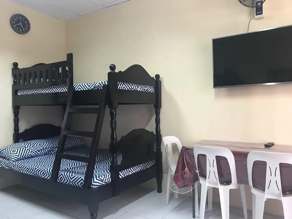 فندق Rv3 Transient House آنغلوس بيت ريفي