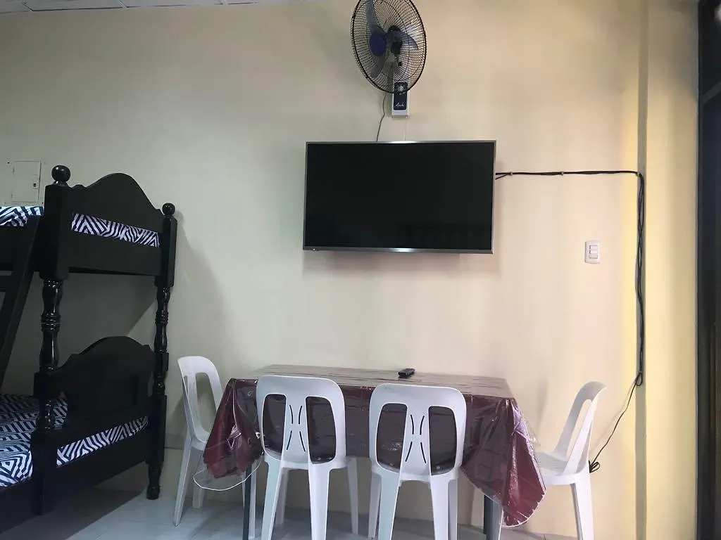 بيت ريفي فندق Rv3 Transient House آنغلوس الفلبين