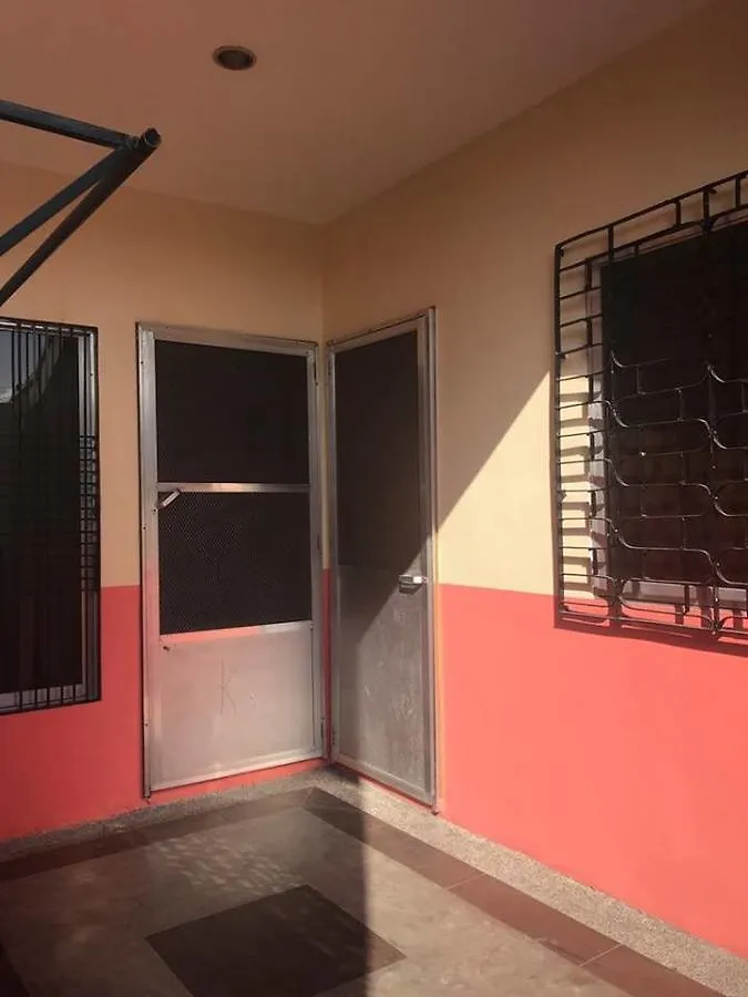 فندق Rv3 Transient House آنغلوس بيت ريفي